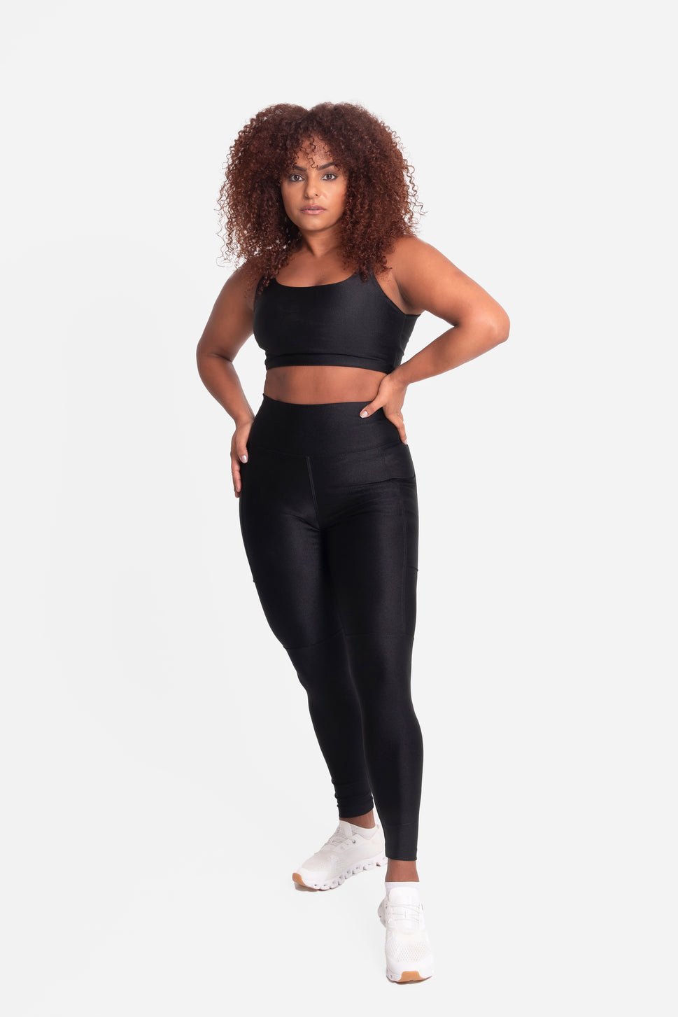 Luxe Flow Pocket LeggingsS / Raven Black